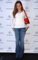 Photos de Mackenzie Rosman - Mercedez Benz Fall LA Fashion Week - 2